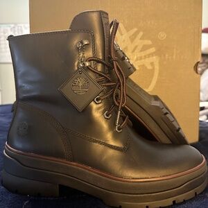 Timberland Hiking/water